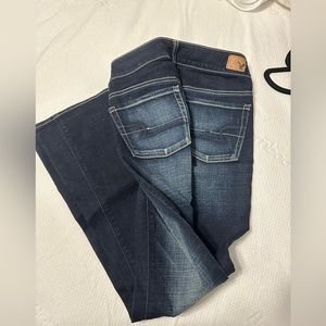 American Eagle artist Jean